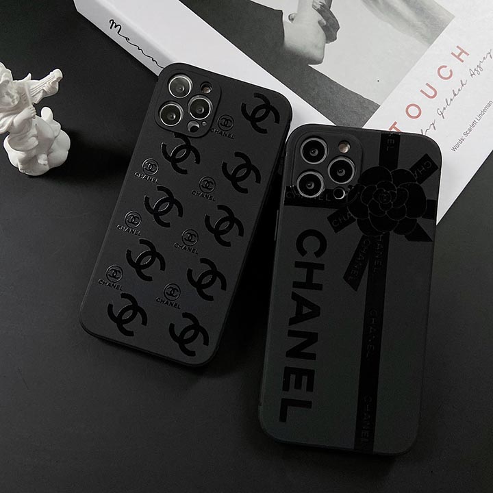 chanel シリコン スマホケース iphone15