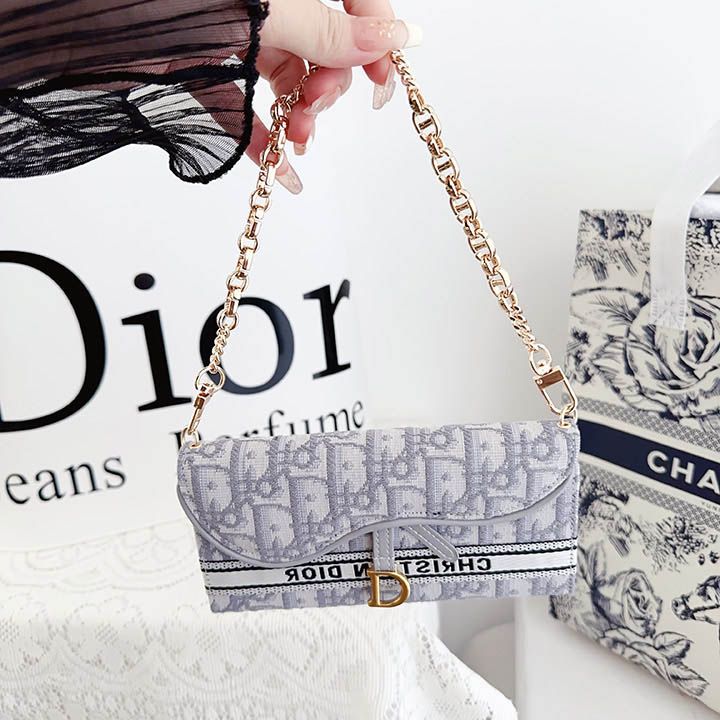 dior iPhone15plusカバー チェーン
