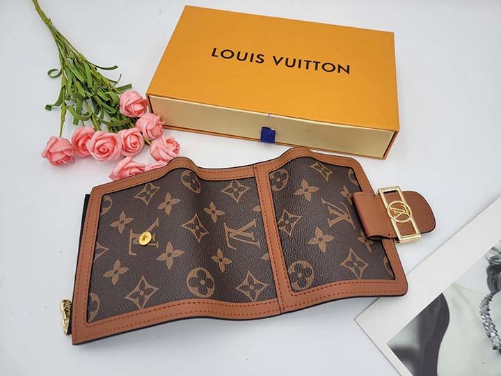 louis vuitton 財布 m68725